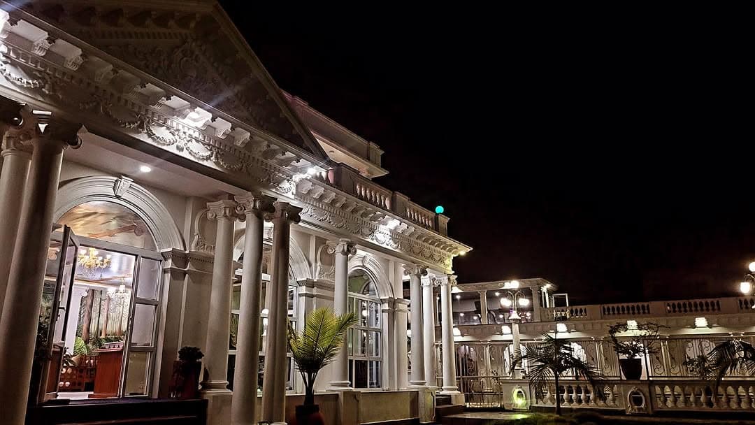 Dream Palace Gallery 6